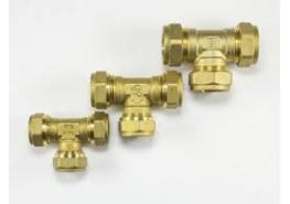 Меден тройник ф22х1/2жхф22 компрeсионен