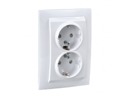 Контакт двоен Unica бял ДО ИЗЧЕРПВАНЕ НА КОЛИЧЕСТВАТА MGU3.067.18