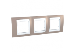 Рамка тройна Unica Plus млечно кафяво/бяло ДО ИЗЧЕРПВАНЕ НА НАЛИЧНОСТИТЕ