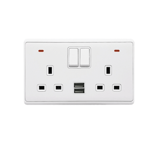 LONDON ДВОЕН Контакт с 2Р СВ.КЛЮЧ + USB БЯЛ main image