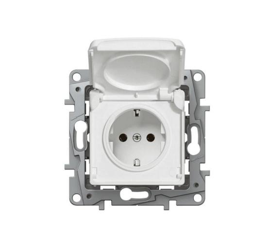 Контакт с детска защита и капак IP44 NILOE бял main image
